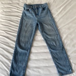 Urban outfitters BDG Light wash girlfriend jeans